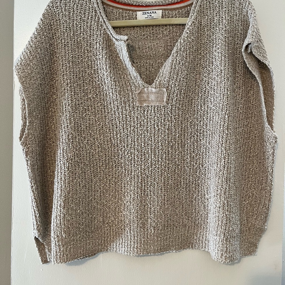 Zenana Outfitters Cream V-Neck Sweater Classic Knit